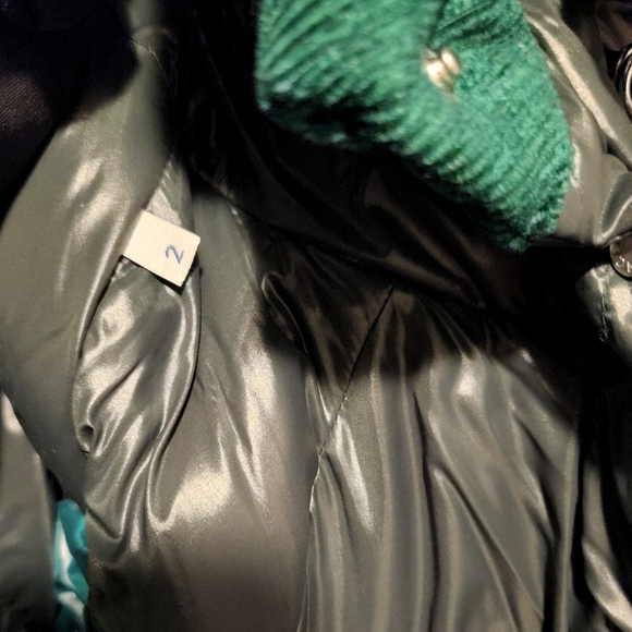 Moncler Green Hooded Down Jacket Sz US Medium/Small - Picture 4 of 16